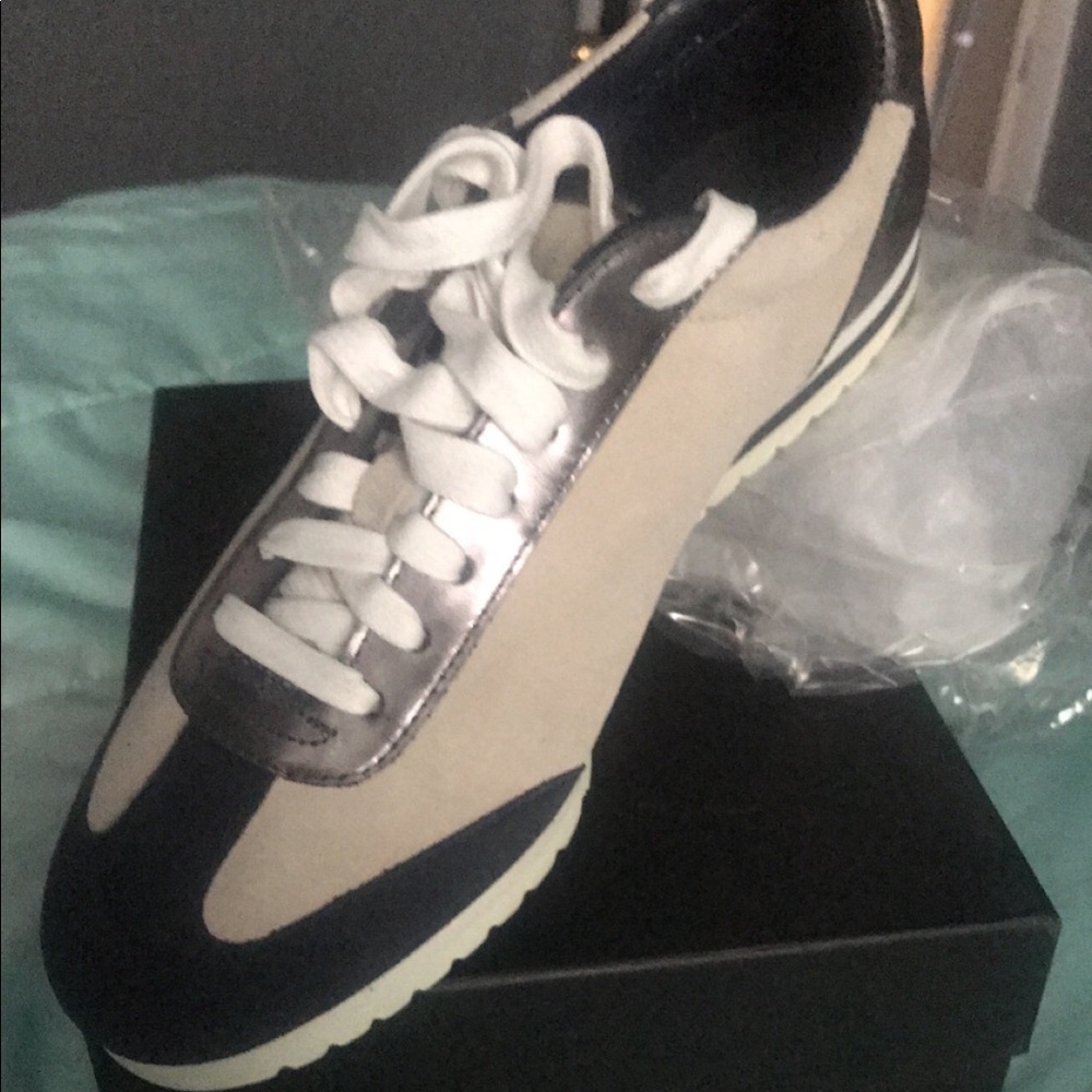 Coach shoes - Picture 2 of 3